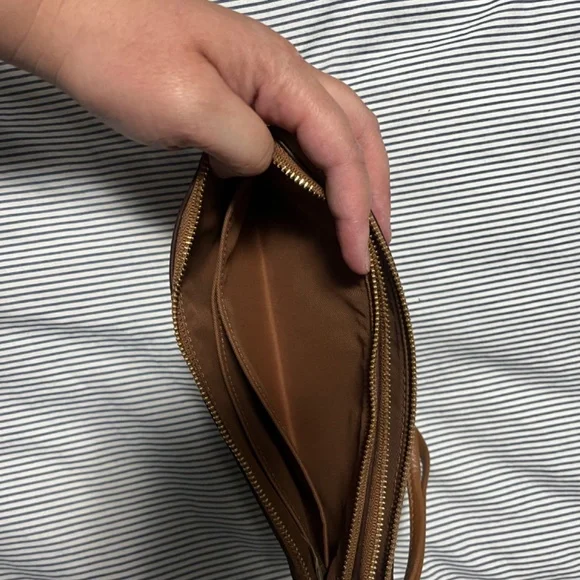 SOLD- Coach wristlet with double zipper - Picture 4 of 6